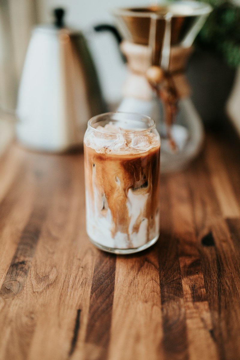 Metro Coffee iced pour